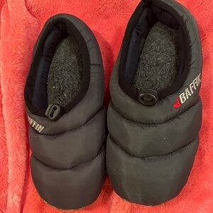 Baffin Cush Unisex Hybrid Slippers Woman’s L (10/11) Graphite Color.